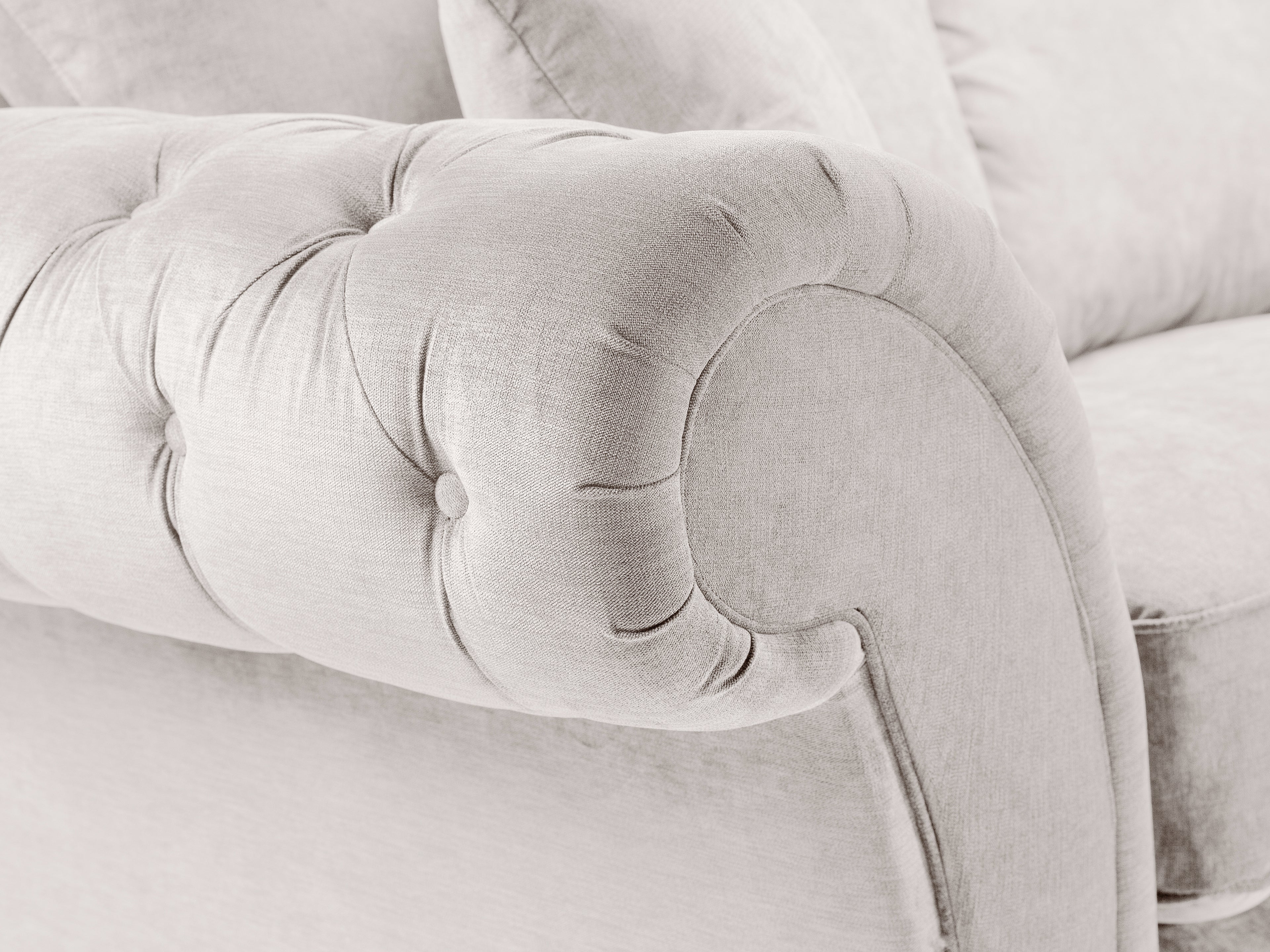 Brava Armchair